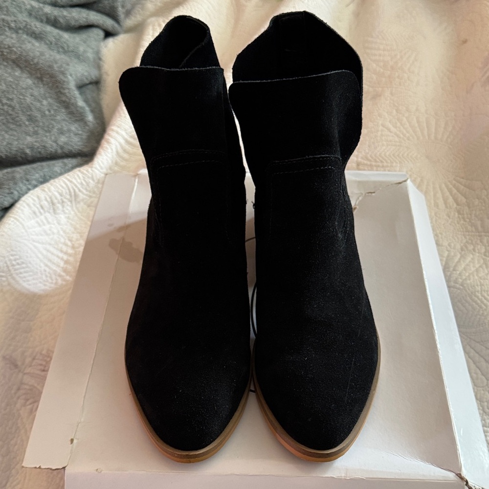 Steve Madden Black Suede Ankle Booties Sz 10 - Picture 5 of 5